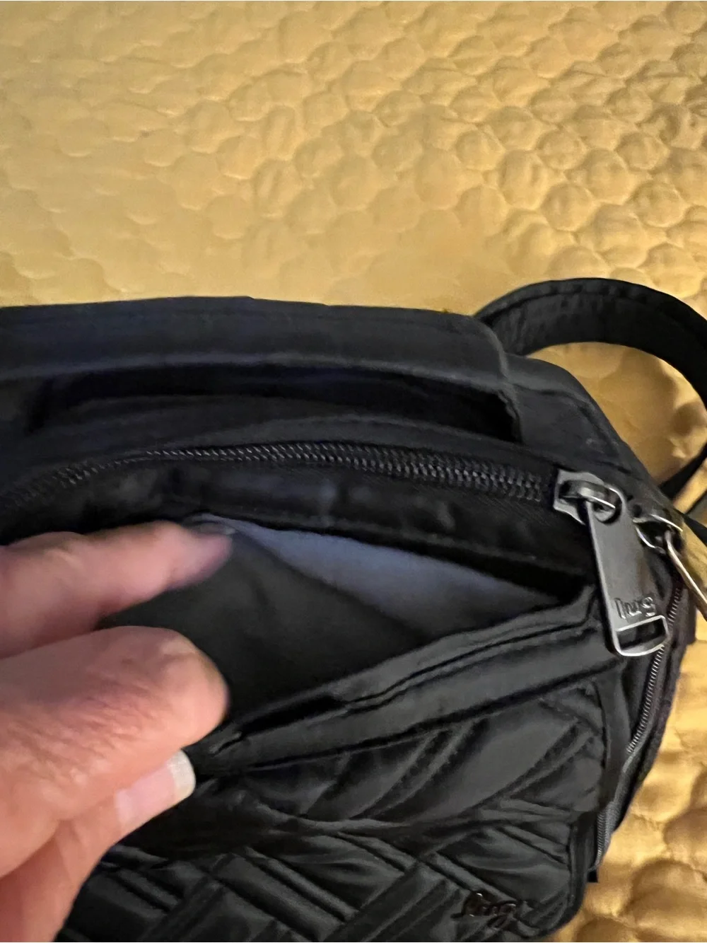 Lug Classic Quilted Crossbody Flapper SE Black